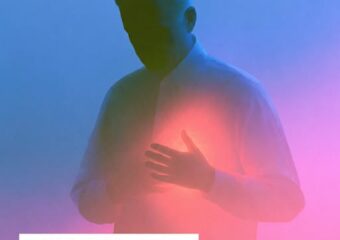 Інфаркт не завжди починається із сильного болю в грудях. Як його розпізнати?